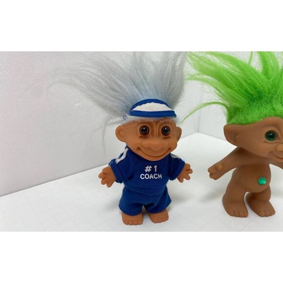 Treasure Troll with Wish Stone Green & Coach Troll with Uniform & Visor - Picture 3 of 6